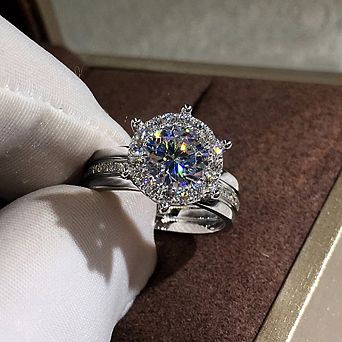 Classic 4 Claws Design Bridal Engagement Wedding Rings