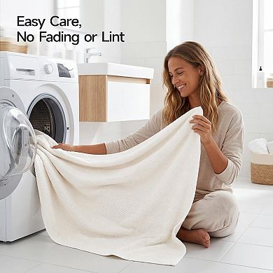 4 Pack Bath Towels 31x63 Inches Extra Large Soft Absorbent Quick Dry Lightweight for Spa Pool Gym