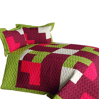 3 pc Geometric Patchwork Quilt Set with Shams Vermicelli Quilted Reversible Bedding Set