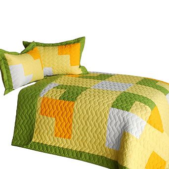 3 pc Geometric Patchwork Quilt Set with Shams Vermicelli Quilted Reversible Bedding Set