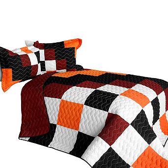 3 pc Bedding Quilt with Structured Patch Layout and Coordinated Shams for Daily Use