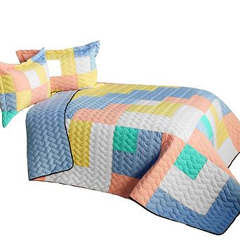 3 pc Geometric TC Fabric Quilt Bedding Set with Vermicelli Stitch Texture and Quilted Shams