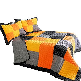 Reversible Patchwork Quilt Set 3 pc Vermicelli Stitching Lightweight Bedspread Set