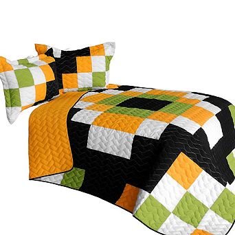 3 pc Vermicelli Quilted Bedding with Patchwork Design and Shams for Bedroom