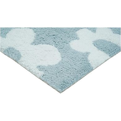 HomeRoots 32" Blue And White Cotton Floral Bath Rug