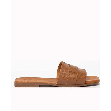 Women's Lucila Flat Sandal