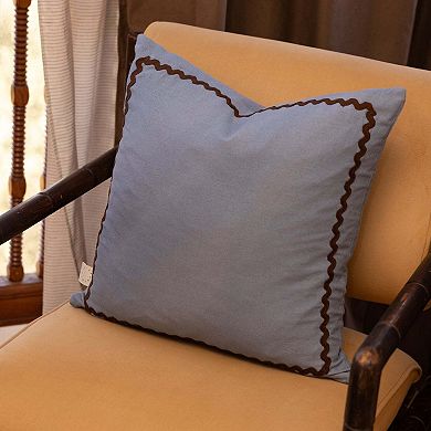 Linen Pillow with Ric-Rac Trim