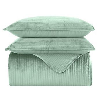 Elegant Comfort 3 pc Velvet Corduroy Stripe Quilted Bedspread Coverlet Set