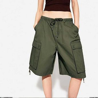 Women's Cool and Stylish Cargo Shorts Loose American Style Shorts Trendy Five Point Pants