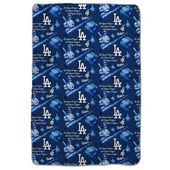 Pegasus Los Angeles Dodgers Tonal Slugger Ultra Cozy Oversized Blanket