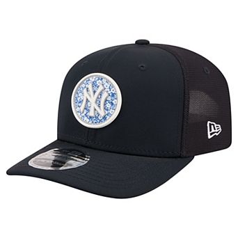 Men's New Era Navy New York Yankees Floral Patch 9SEVENTY Adjustable Hat