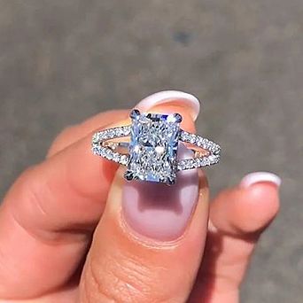Women's 4 Prong Set Brilliant Cut Cubic Zirconia Wedding Ring