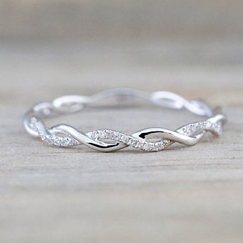 Women’s Fashion Twist Ring with Dazzling Cubic Zirconia
