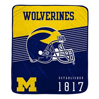 Michigan Wolverines Throw Blanket