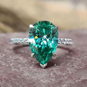 Platinum Plated Classic Pear-Cut Simulated Emerald Cubic Zirconia CZ Halo Wedding Ring