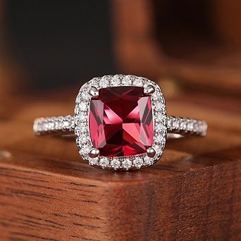 Exquisite 4-Prong Red Synthetic Gemstone Solitaire Ring