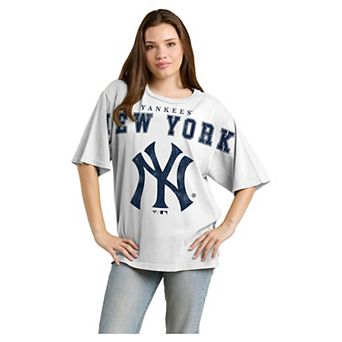 Women's Fanatics White New York Yankees Relaxed Big Text T-Shirt