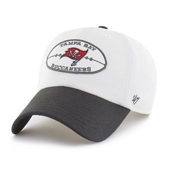 Men's '47 Cream/Pewter Tampa Bay Buccaneers Pique Patch Clean Up Adjustable Hat