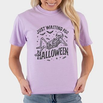 Just Waiting For Halloween Skeleton - Women's Garment Dyed Graphic T-Shirt