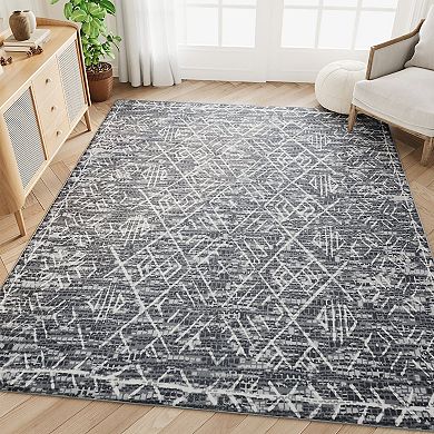 HomeRoots Gray And Off White Abstract Geometric Washable Area Rug