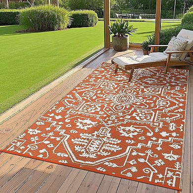 Vintage Pattern Reversible Waterproof Outdoor Rug & Wear-Resistant UV Stabilized Carpet for Patios