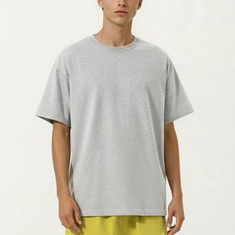 Men's Short Sleeve Basic T-Shirt with Crew Neck Lightweight Fabric and Relaxed Fit Design