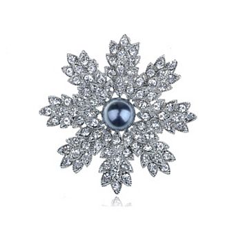 Women's Stunning Pearl Christmas Snowflake Pin Brooch
