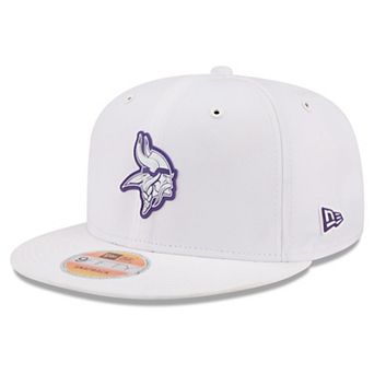 Men's New Era White Minnesota Vikings 2026 Sideline 9FIFTY Snapback Hat