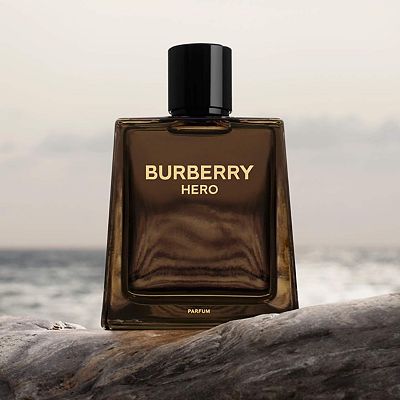 BURBERRY Hero Parfum with Cedarwood