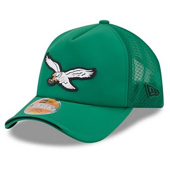 Men's New Era Kelly Green Philadelphia Eagles 2026 Sideline Throwback Apex 9FORTY Adjustable Trucker Hat