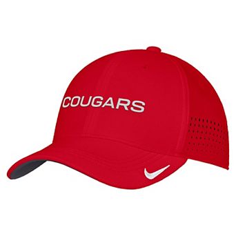 Men's Nike Red Houston Cougars 2026 On-Field AeroBill SwooshFlex Dri-FIT Hat