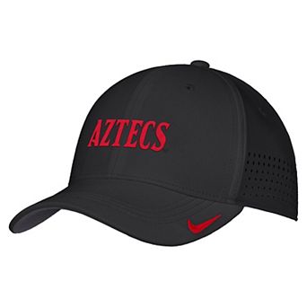 Men's Nike Black San Diego State Aztecs 2026 On-Field AeroBill SwooshFlex Dri-FIT Hat