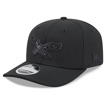 Men's New Era Black Philadelphia Eagles 2026 Sideline Throwback 9SEVENTY Adjustable Hat
