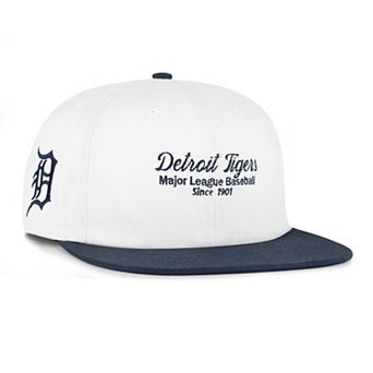 Men's '47 White/Navy Detroit Tigers Script Stack Relaxed Captain Snapback