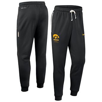 Men's Nike Black Iowa Hawkeyes 2026 Sideline Standard Issue Dri-FIT Taper Pants
