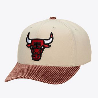 Men's Mitchell & Ness Cream/Red Chicago Bulls Washed Corduroy Pro Crown Snapback Hat