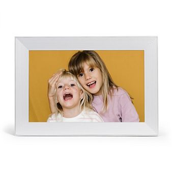 Aura Frames WiFi Carver 7.3" x 10.5" Digital Frame