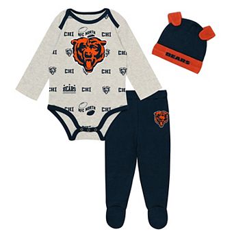Newborn Outerstuff Heather Gray Chicago Bears Huddles & Giggles 3 pc Pant and Hat Set