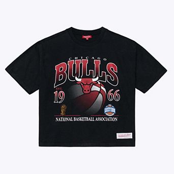 Women's Mitchell & Ness Black Chicago Bulls Street Graphic Boxy Crop T-Shirt