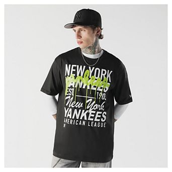 Men's New Era Black New York Yankees Lifestyle Glow Spray Paint T-Shirt