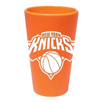 WinCraft New York Knicks 16oz. Team Color Silicone Pint Glass