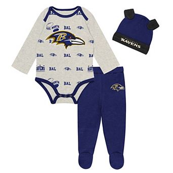 Newborn Outerstuff Heather Gray Baltimore Ravens Huddles & Giggles 3 pc Pant and Hat Set