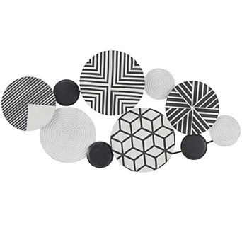 CosmoLiving by Cosmopolitan Metal Wall Decor with Intricate Patterns