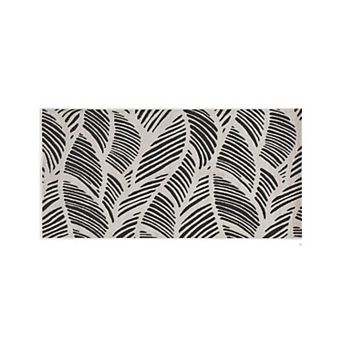 HomeRoots Black And White Floral Indoor Outdoor Area Rug