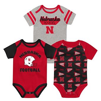 Newborn Outerstuff Red Nebraska Huskers Star Player Three-Piece Bodysuit Set