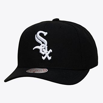 Men's Mitchell & Ness Black Chicago White Sox Black and White Pro Crown Snapback