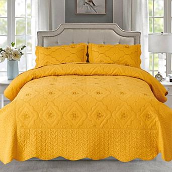 3 pc Floral Embroidery Quilt Set Ultra Soft Lightweight Reversible All Season Bedding