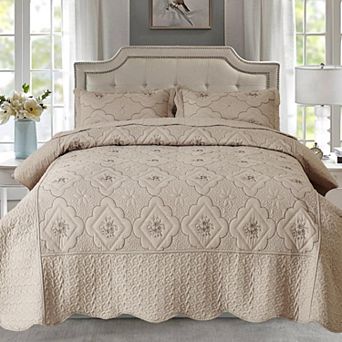 3 pc Floral Embroidery Quilt Set Ultra Soft Lightweight Reversible All Season Bedding