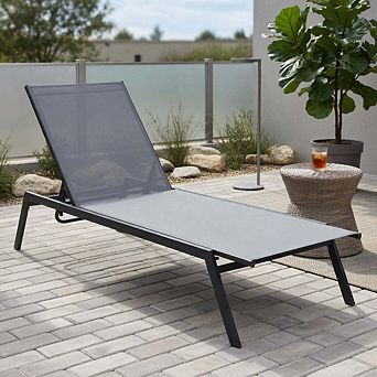 Flat adjustable chaise lounge with quick-dry fabric, portable patio recliner
