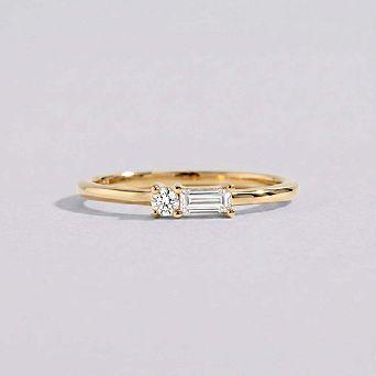 Dainty Baguette Ring
